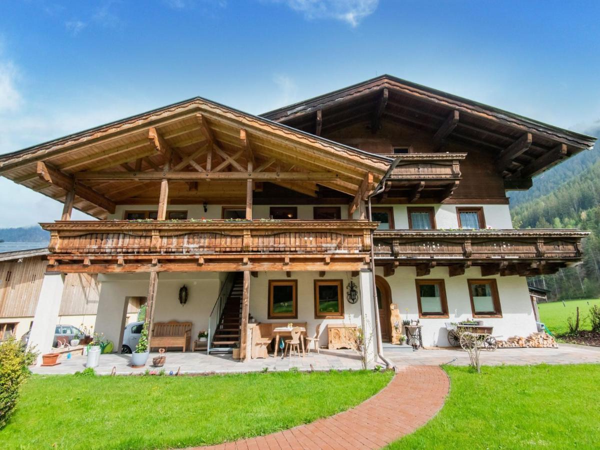 Apartment In Saalfelden Am Steinernen Meer Екстер'єр фото